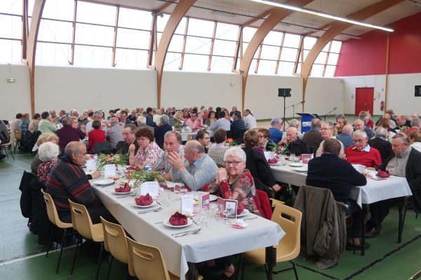 repas-des-anciens2019a