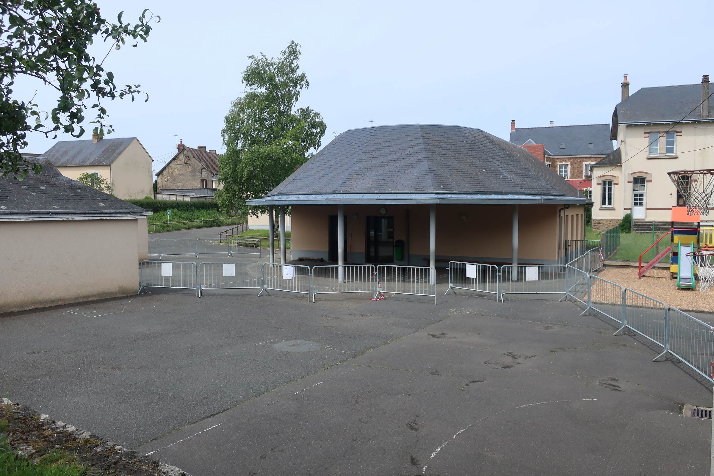 Présence à l’école ce jeudi, jour de reprise après confinement