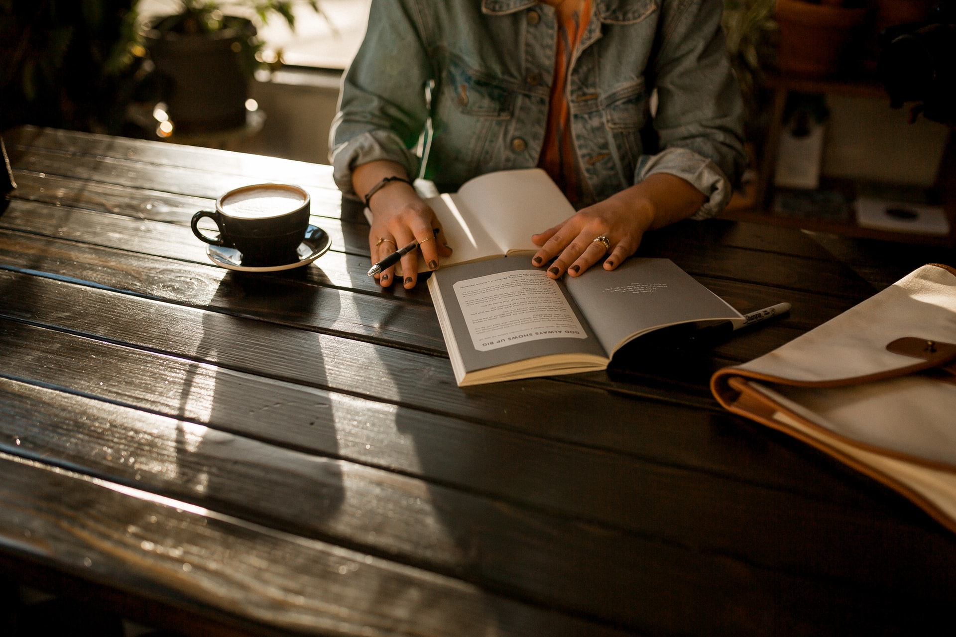 Dédicace du livre « née comme ça »